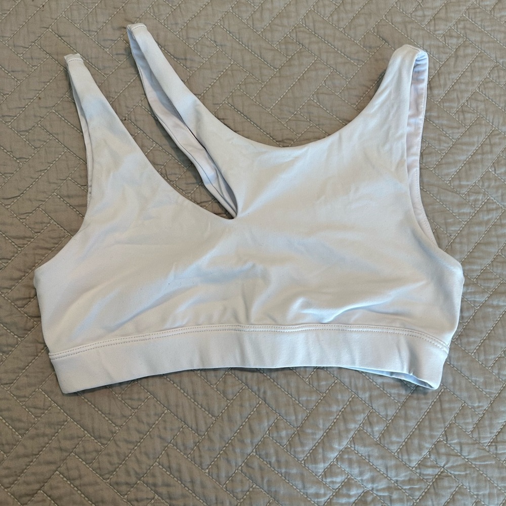 Ali Yoga White Sports Bra